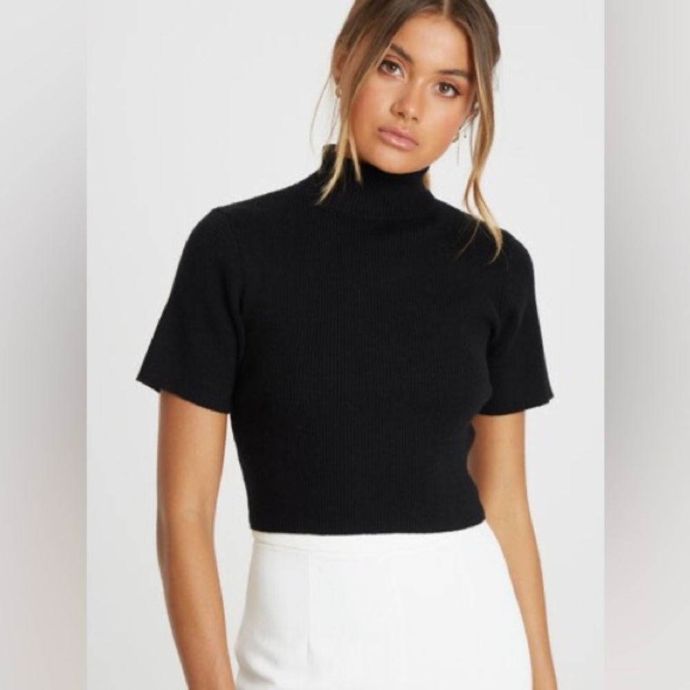 TUSSAH Black Ribbed Knit Crop Turtleneck Sweater – Size XL